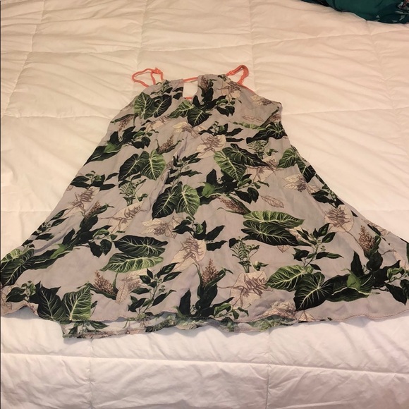 Floral Cage Back Dress - Picture 4 of 7